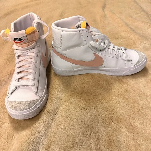 Nike Women’s Blazer Mid White Peach High-Top Sneakers - Soft Pink Swoosh - Picture 1 of 6